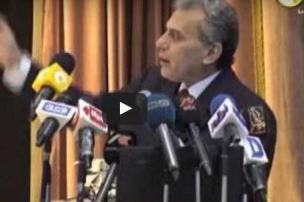 جامعة القاهرة تكرم الجراح العالمي مجدي يعقوب