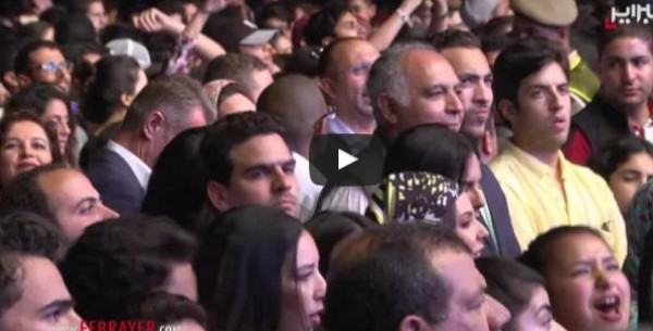فيديو.. وزير الخارجية المغربي يرقص في حفل "إيجي أزاليا"