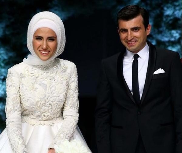 بالصوت .. زفاف ابنة أردوغان : حفل ضخم حضره أكثر من 6 آلاف شخص!