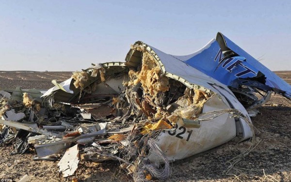 مسؤول بالطب الشرعي المصري: الأشلاء البشرية المنتشلة من مكان تحطم الطائرة المنكوبة تظهر آثار انفجار