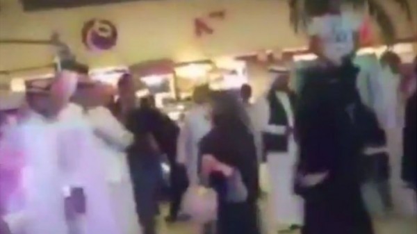 فيديو حفل مختلط لطلاب كلية الطب في الطائف يثير جدلا في السعودية