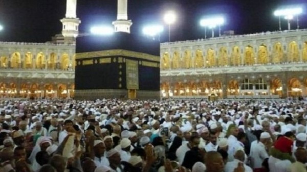 السعودية تأمل في تعزيز عائداتها من السياحة الدينية