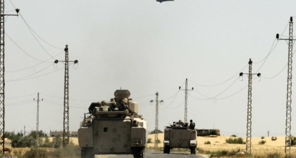 مقتل 3 جنود مصريين و10 مسلحين شمال سيناء