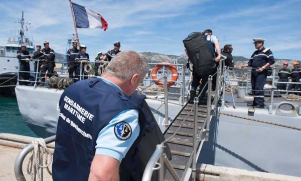 رئيس لجنة التحقيق في طائرة مصر للطيران: سفينة فرنسية تبدأ خلال ساعات البحث عن الصندوقين الأسودين