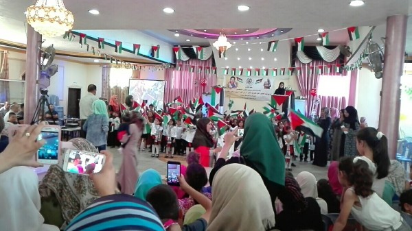 روضة نادي الطفل الفلسطيني تحتفل بتخريج أطفالها