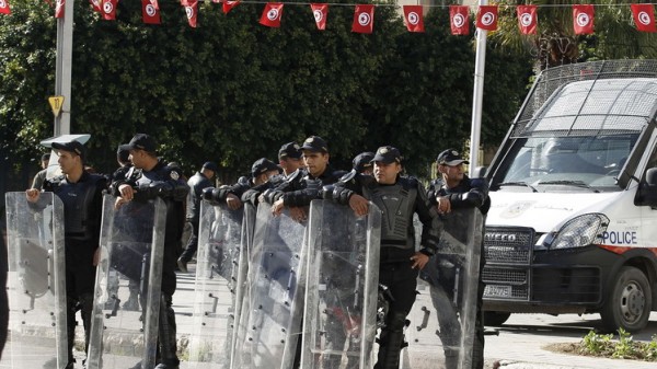 تونس تواجه خطر العائدين من معسكرات الإرهاب