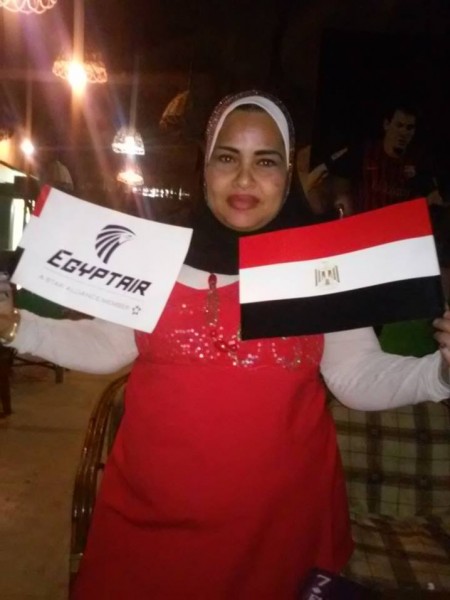 الاحرارالاشتراكين يشاركون مسيرة الشموع تابين لضحايا مصر للطيران