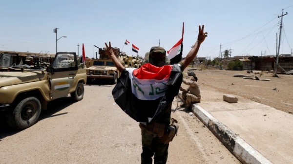 الجيش العراقي يتقدم نحو الفلوجة لتحريرها من سيطرة تنظيم داعش
