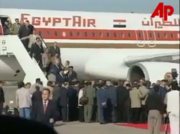 فيديو نادر لإفتتاح مطار غزة الدولي