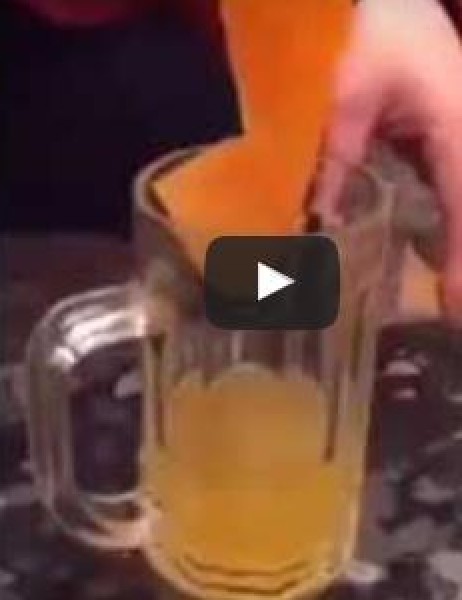 فيديو: لن تتناول المشروبات الغازية مرة أخرى بعد مشاهدة هذا الفيديو!