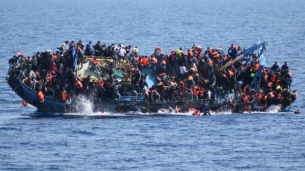 أزمة المهاجرين: "غرق 700 مهاجر" في البحر المتوسط خلال يومين