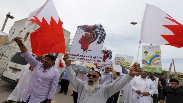 اتهام 18 بحرينيا بالتخابر مع إيران وحزب الله