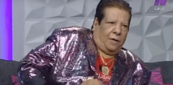 هدية راقية من "شعبولا" لمذيعة التلفزيون المصري على الهواء