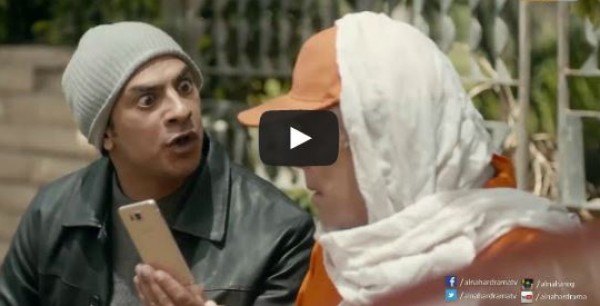 محمود عبدالعزيز يقع في قبضة الشرطة بسبب عامل نظافة