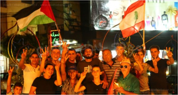 وقفة تضامنية في منطقة صور تضامنا مع غزة