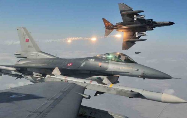 مقاتلات تركية تقصف مواقع "بي كا كا" جنوب شرقي البلاد وشمالي العراق