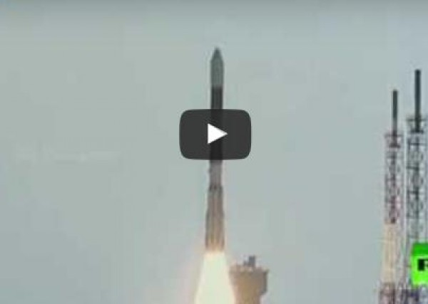الهند تطلق 20 قمرا اصطناعيا على متن صاروخ واحد (فيديو)