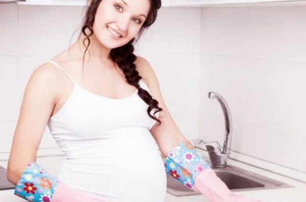 هل النظافة الشخصية للحامل تؤثر على صحة الجنين؟