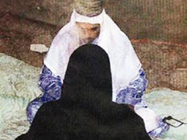 حبس إمام مسجد يعالج السيدات بالجنس