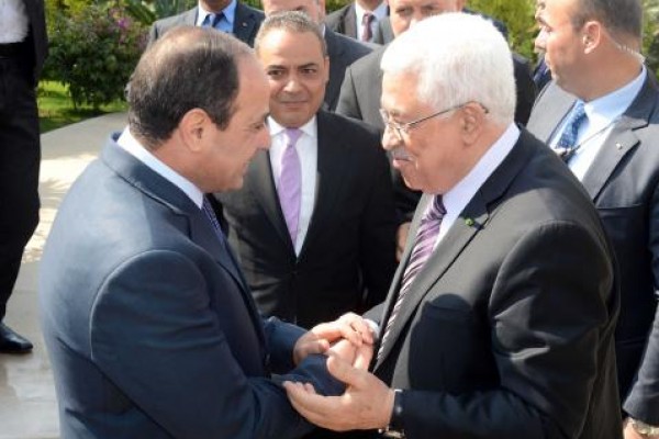 وزير الخارجية المصري "سامح شكري" يصل إلى رام الله اليوم حاملاً رسالة للرئيس عباس من "السيسي"