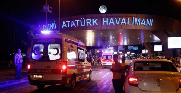 قصص إنسانية "مروعة" يخلفها تفجير مطار اسطنبول