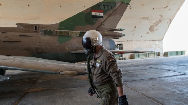 تحطم طائرة حربية في مدينة القلمون في ريف دمشق