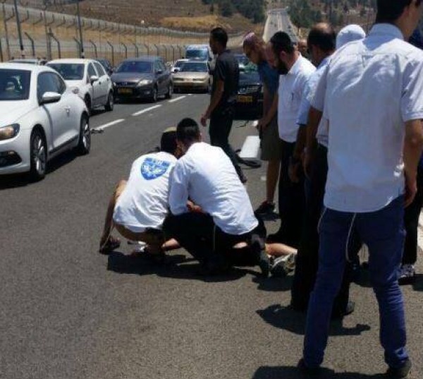 صور وفيديو..مقتل مستوطن وإصابة 3 بجراح خطرة بعملية إطلاق نار غرب الخليل