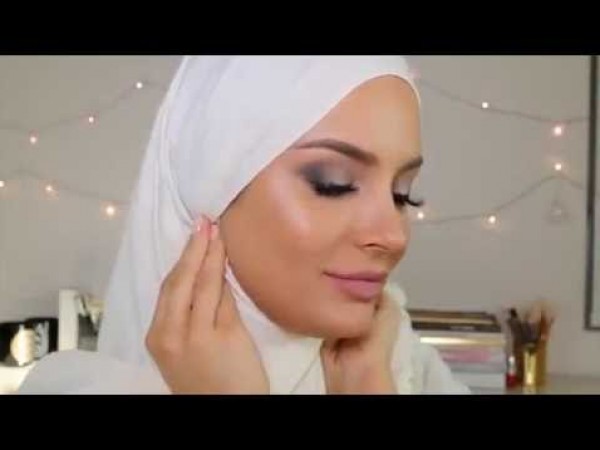 شاهد: تسريحة ضفائر الشعر على شكل وردة للمناسبات