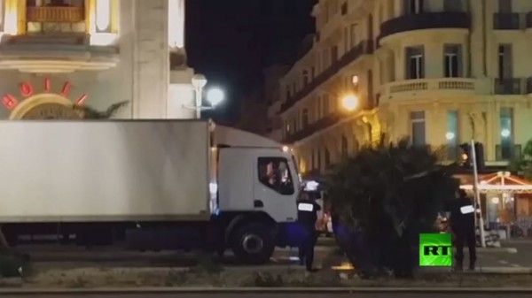 بالفيديو.. لحظة إطلاق النار على منفذ هجوم نيس