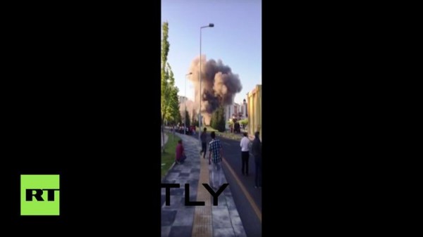 بالفيديو.. الانقلابيون يقصفون مقر الرئاسة التركية في أنقرة
