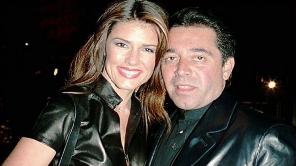 تسوية طلاق عارضة اميركية بـ70 مليون دولار مهددة إثر وفاة البليونير السعودي.. وما علاقة زوجته اللبنانية!