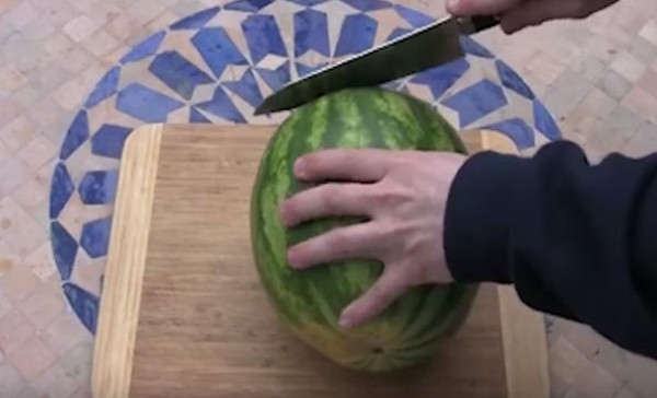 أفضل طرق تقطيع البطيخ