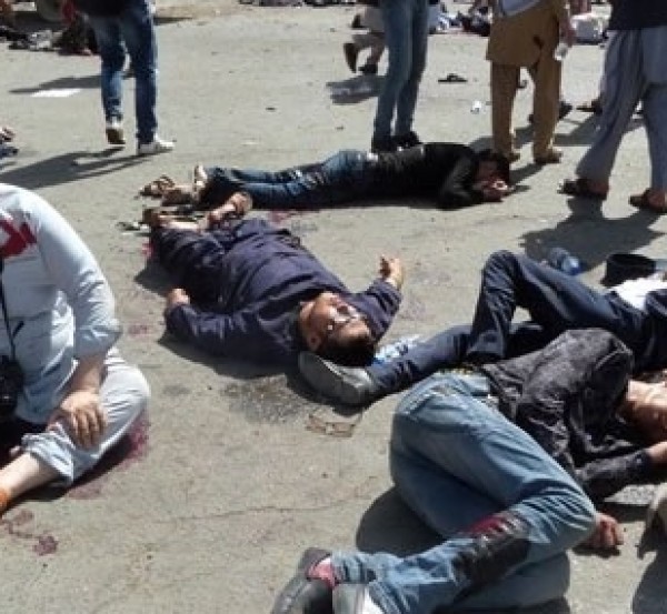 80 قتيلا في تفجير لداعش في أفغانستان