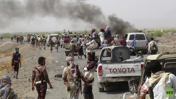 الحوثيون يسيطرون على آخر معاقل أنصار هادي في إب