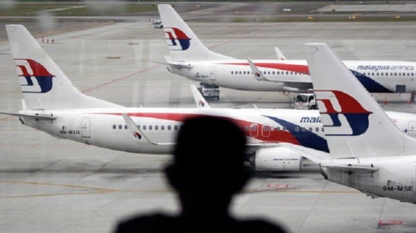 قائد الرحلة "MH370" الماليزية تدرب على الانتحار!