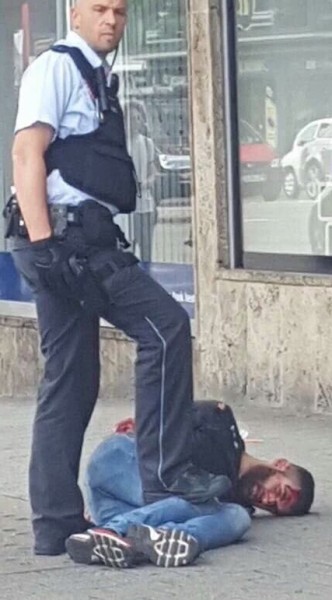 هجوم مسلح على مجموعة من الأشخاص في مدينة رويتلينغن الألمانية