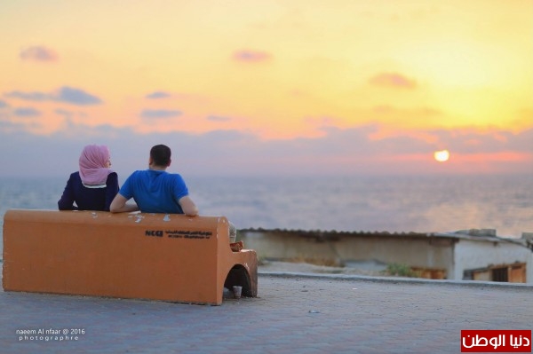 غروب الشمس في مدينة غزة