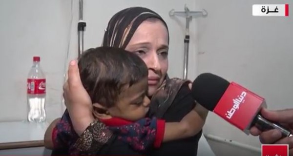 نشرتها دنيا الوطن .. في أقل من 24 ساعة : الرئيس أبو مازن يستجيب لصرخة الطفل "أكرم" -والدته تبكي وتشكر "الأب الرئيس"