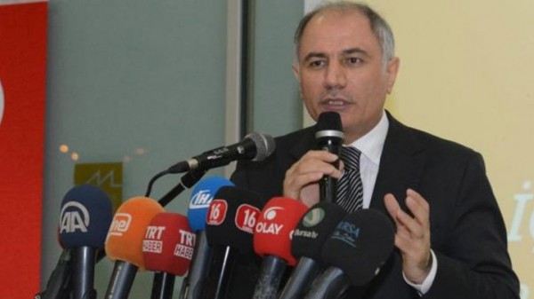 وزير الداخلية التركية: القبض على أكثر من 15 ألف شخص بينهم أكثر من 10 آلاف جندي