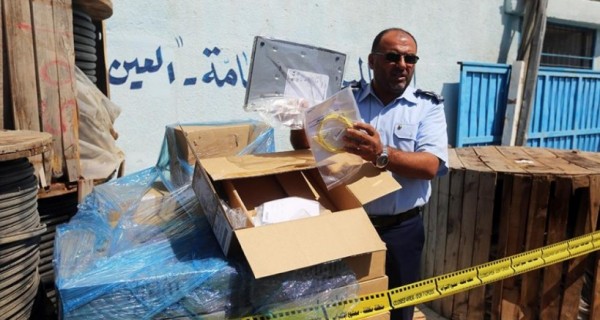 الشرطة بغزة تُعيد مسروقات ضخمة لشركة الاتصالات