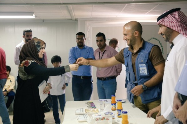الحملة الوطنية السعودية تستكمل اسكان الاشقاء السوريين ضمن مشروع شقيقي بيتك عامر في مخيم الزعتري
