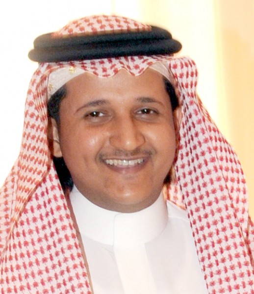 إبراهيم موسى" يحصُل على دبلوم العلاقات من "الجزيرة القطري"
