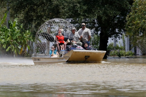 فيضانات لويزيانا 9998758043