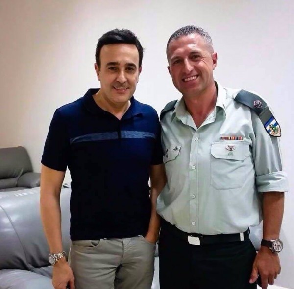 تصريحات جديدة من صابر الرباعي حول صورته مع الضابط الإسرائيلي