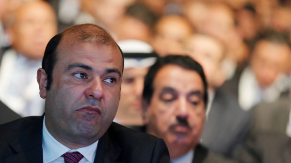 أسرار إطاحة وزير مصري على خلفية قضية فساد كبرى