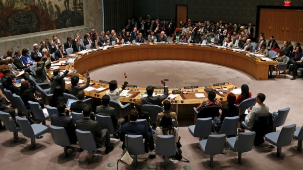 مجلس الأمن يرحب باتفاق السلام بين الحكومة الكولومبية وحركة “فارك”