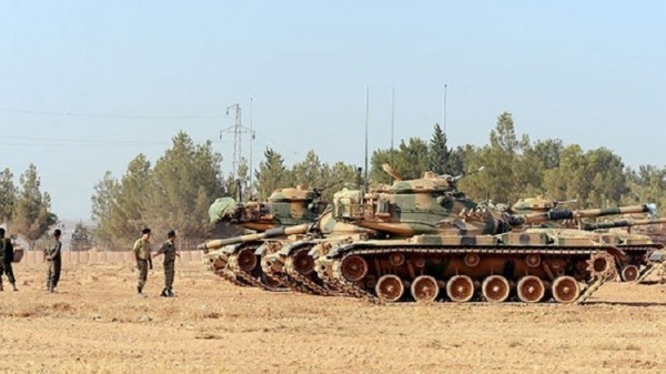 مقاتلاتان تركيتان تقصف مواقع لداعش والأكراد شمال سوريا