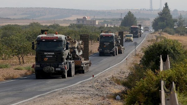 الجيش التركي يرسل مزيدا من التعزيزات العسكرية الى الحدود مع سوريا