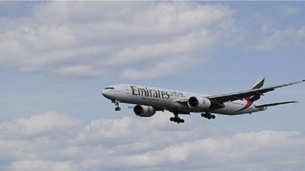 قبلة لمضيفة على "الإماراتية" تودي بصاحبها إلى مالا تحمد عقباه!