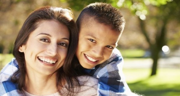 كيف أقيم صداقة مع طفلي دون أن يفسده ذلك؟